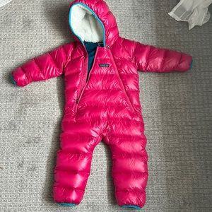 Patagonia Infant Hi-Loft Down Sweater Bunting size 6-12 months pink